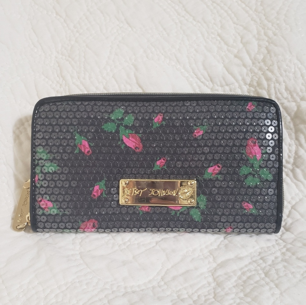 NWOT Betsey Johnson sequince wallet